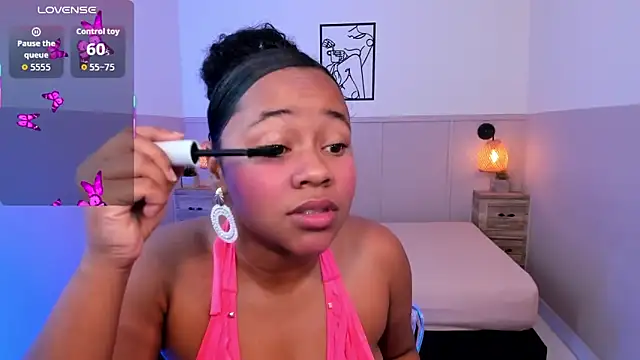 Snapshot of AuroraSky8 chatting on September 20, 2025, 11:55 am AuroraSky8 online show from September 20, 2025, 11:55 am