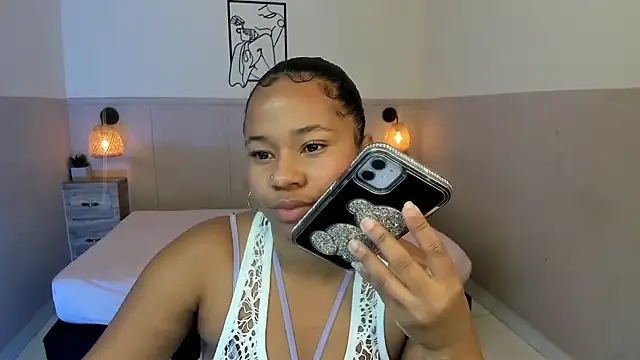 Snapshot of AuroraSky8 chatting on October 17, 2025, 12:08 pm AuroraSky8 online show from October 17, 2025, 12:08 pm