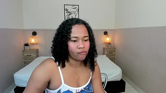 Snapshot of AuroraSky8 chatting on October 24, 2025, 1:07 pm AuroraSky8 online show from October 24, 2025, 1:07 pm