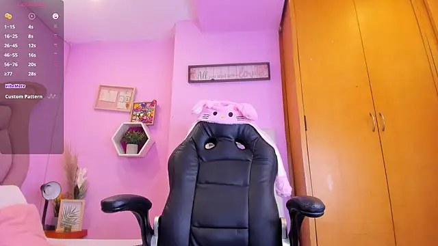 EmmaAnturin online show from September 20, 2025, 9:49 pm