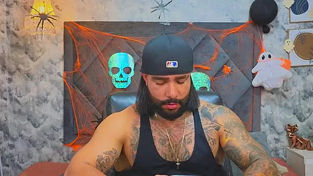 Apolo rousse1 online show from October 28, 2025, 11:07 pm