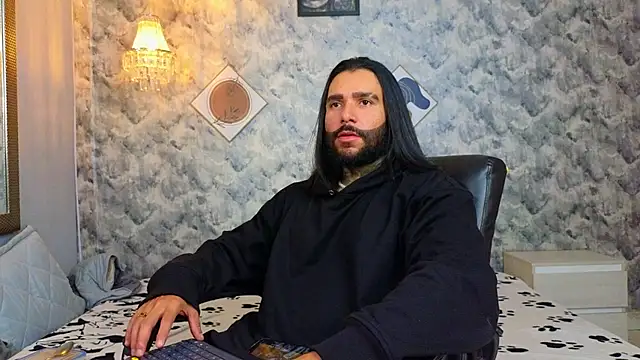 Apolo rousse1 online show from January 11, 2026, 8:03 pm