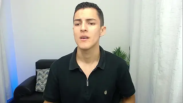 Matiius18 online show from December 19, 2025, 1:51 pm