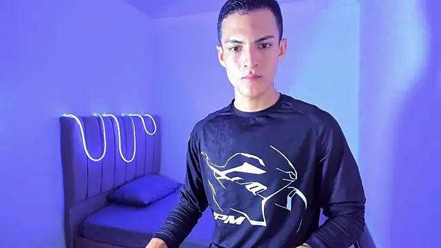 Matiius18 online show from June 16, 2026, 3:36 pm