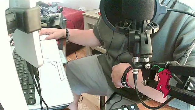 perversus12 online show from October 2, 2025, 8:16 pm