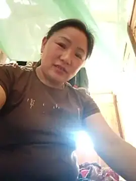 Snapshot of Mptrangp chatting on April 3, 2026, 6:44 am Mptrangp online show from April 3, 2026, 6:44 am