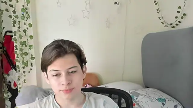 Felix art online show from September 19, 2025, 7:03 pm