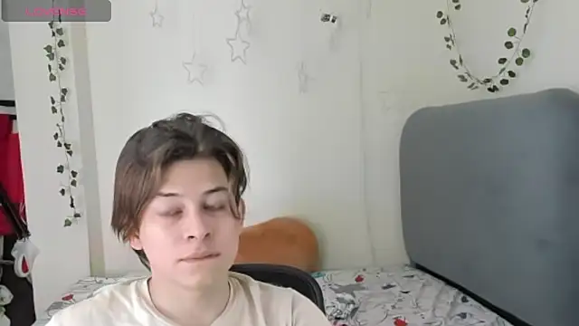 Felix art online show from October 3, 2025, 7:11 pm