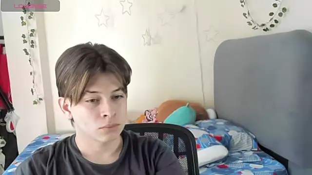 Felix art online show from October 8, 2025, 7:00 pm