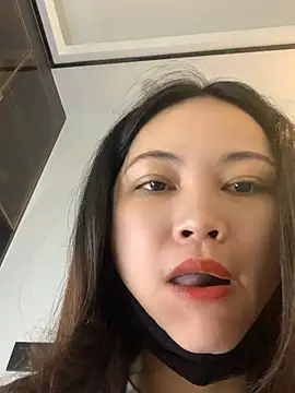 zhizhinaigai online show from June 5, 2026, 3:35 am