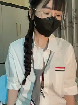 Dior baby online show from December 20, 2025, 2:29 am