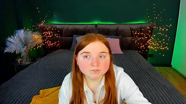 Snapshot of KattyRose8 chatting on September 21, 2025, 12:07 pm KattyRose8 online show from September 21, 2025, 12:07 pm