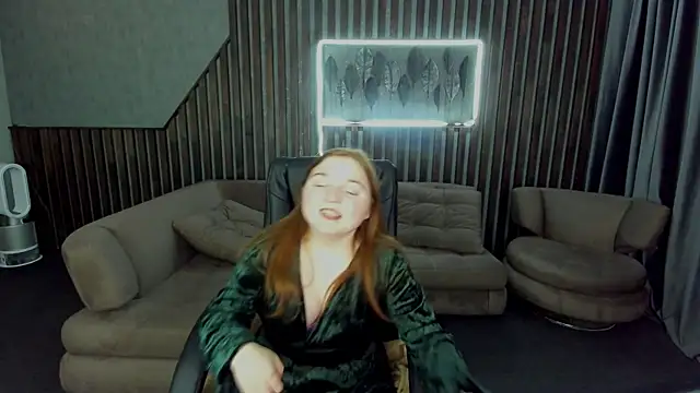 Snapshot of KattyRose8 chatting on October 20, 2025, 5:41 am KattyRose8 online show from October 20, 2025, 5:41 am