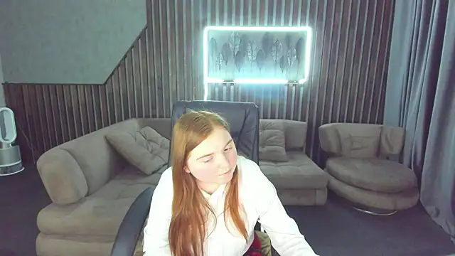 Snapshot of KattyRose8 chatting on October 28, 2025, 6:21 pm KattyRose8 online show from October 28, 2025, 6:21 pm