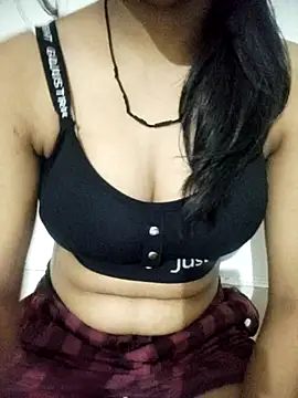 Snapshot of Nikita-Singh88 chatting on October 18, 2025, 3:57 pm Nikita-Singh88 online show from October 18, 2025, 3:57 pm