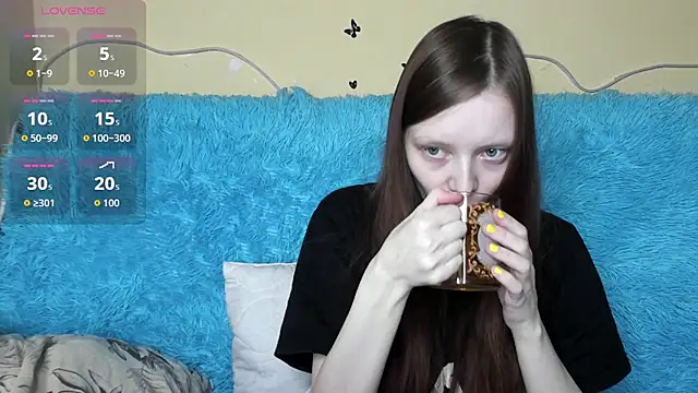 AliceHaris online show from January 19, 2026, 1:20 am