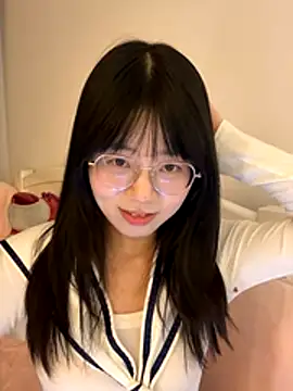 Ella-A9 online show from November 26, 2025, 3:46 pm