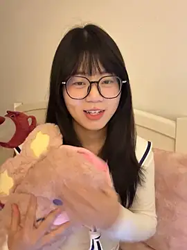 Ella-A9 online show from December 14, 2025, 4:12 pm