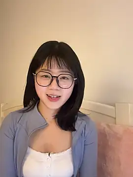 Ella-A9 online show from February 5, 2026, 4:00 pm