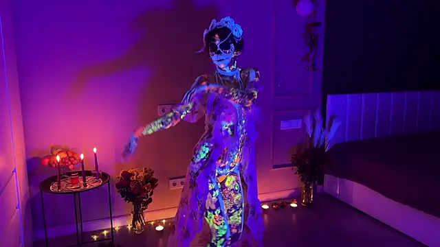 daniellia  online show from November 1, 2025, 3:03 pm