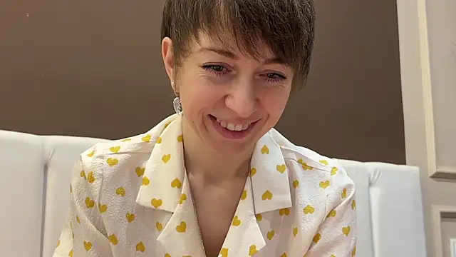 daniellia  online show from February 24, 2026, 9:18 am