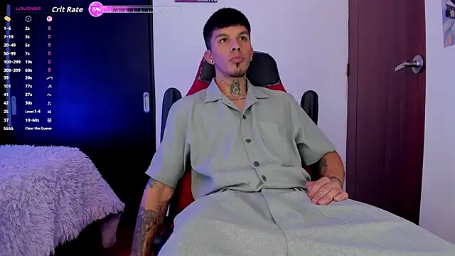 Snapshot of Savajelust chatting on October 1, 2025, 1:39 pm Savajelust online show from October 1, 2025, 1:39 pm