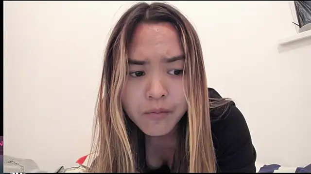 Snapshot of saika_blush chatting on September 16, 2025, 4:35 am saika blush online show from September 16, 2025, 4:35 am