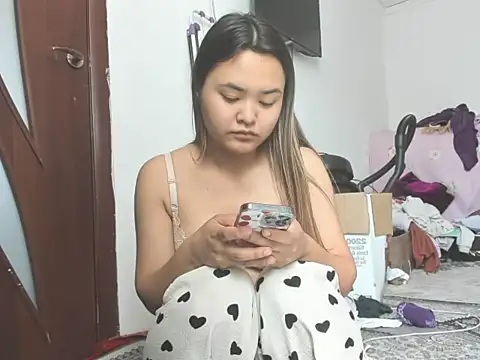 Snapshot of saika_blush chatting on April 7, 2026, 7:53 am saika blush online show from April 7, 2026, 7:53 am