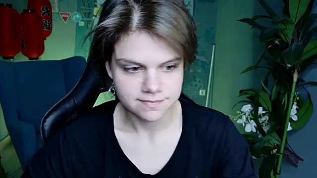 Snapshot of EllieMurler chatting on October 1, 2025, 9:26 am EllieMurler online show from October 1, 2025, 9:26 am