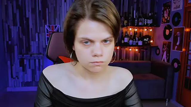 Snapshot of EllieMurler chatting on October 9, 2025, 9:07 am EllieMurler online show from October 9, 2025, 9:07 am