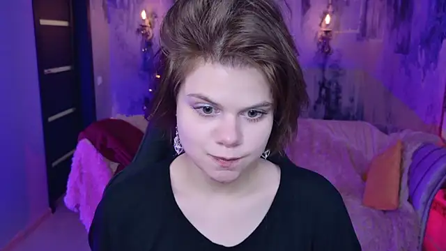 EllieMurler online show from January 13, 2026, 1:27 pm