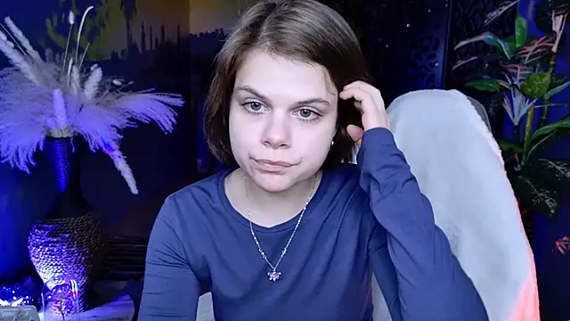 EllieMurler online show from February 7, 2026, 1:48 pm