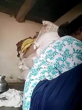 Snapshot of Hot_siiii chatting on September 28, 2025, 2:50 am Hot siiii online show from September 28, 2025, 2:50 am