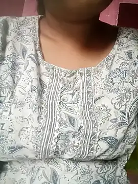 Snapshot of Hot_siiii chatting on October 4, 2025, 1:47 am Hot siiii online show from October 4, 2025, 1:47 am