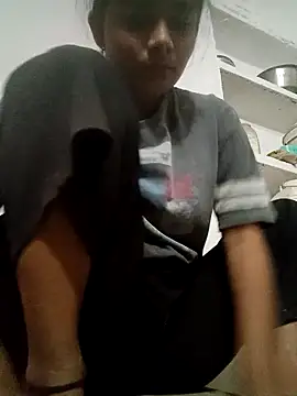 Snapshot of Hot_siiii chatting on October 12, 2025, 2:05 pm Hot siiii online show from October 12, 2025, 2:05 pm