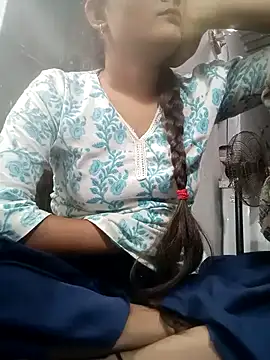 Snapshot of Hot_siiii chatting on October 25, 2025, 3:29 pm Hot siiii online show from October 25, 2025, 3:29 pm