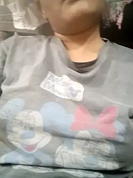 Snapshot of Hot_siiii chatting on October 26, 2025, 3:40 pm Hot siiii online show from October 26, 2025, 3:40 pm