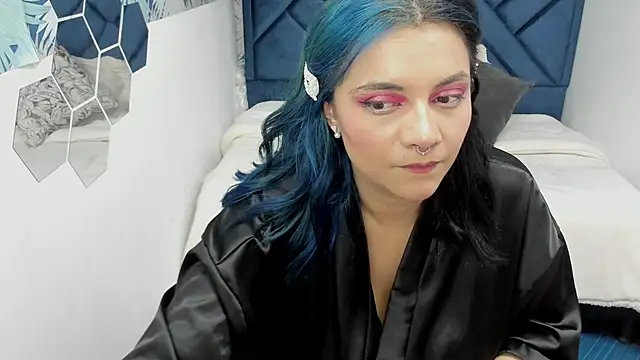 Snapshot of Kiara_Cruz__ chatting on September 14, 2025, 1:05 am Kiara Cruz   online show from September 14, 2025, 1:05 am