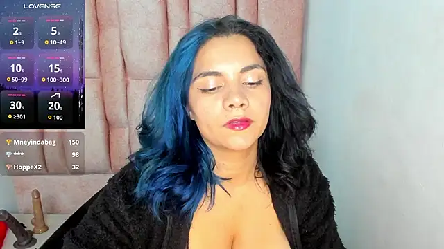 Snapshot of Kiara_Cruz__ chatting on October 10, 2025, 8:46 am Kiara Cruz   online show from October 10, 2025, 8:46 am