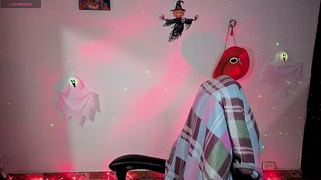 Snapshot of Melody_Gho chatting on October 21, 2025, 2:07 pm Melody Gho online show from October 21, 2025, 2:07 pm