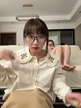 Snapshot of sun_x chatting on May 6, 2026, 3:17 pm sun x online show from May 6, 2026, 3:17 pm