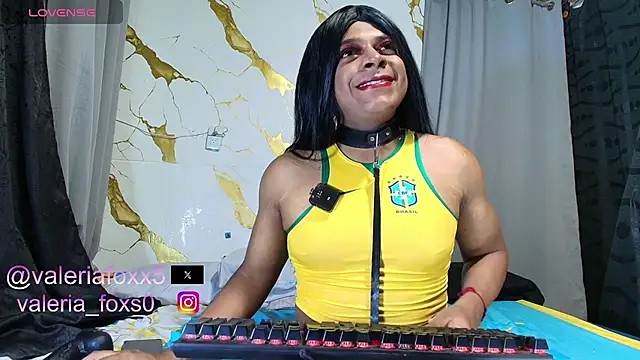 valeriafoxx3 online show from June 24, 2026, 11:15 pm