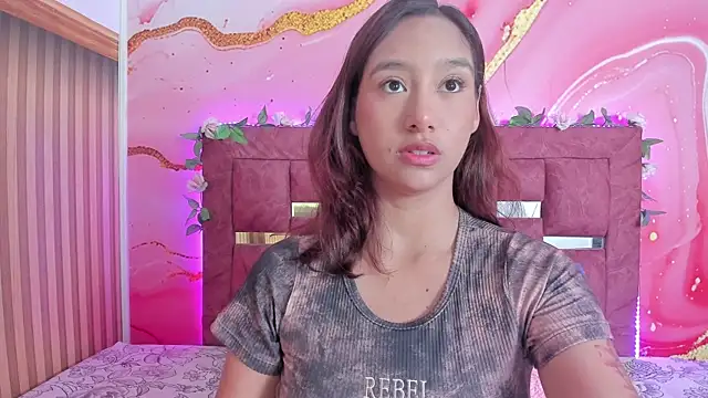 amy rose   online show from October 21, 2025, 3:07 am