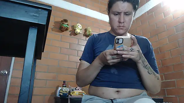  piahotcandy  online show from September 20, 2025, 2:34 am