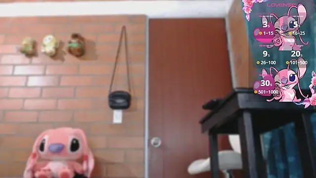  piahotcandy  online show from October 16, 2025, 12:44 am