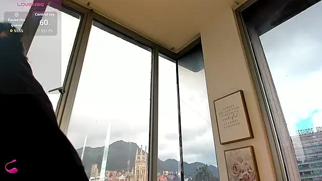 Zoey thompson online show from October 1, 2025, 7:31 pm