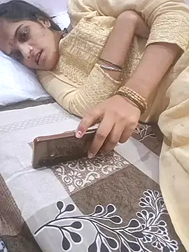 Sofia kuuu online show from November 2, 2025, 11:34 am