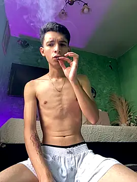 VicenteFerrer online show from November 17, 2025, 8:14 pm