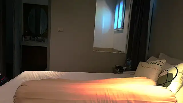 TiaDoll online show from November 9, 2025, 9:51 am