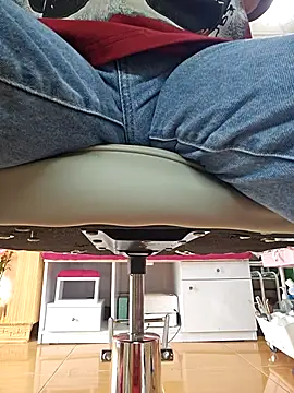 Nail Yummy online show from November 23, 2025, 4:01 am